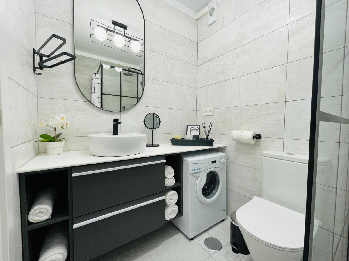 Tenerifeopenhome Central Corner Relax, Wifi, Breakfast, Beach Los Cristisnos Arona  Exterior foto